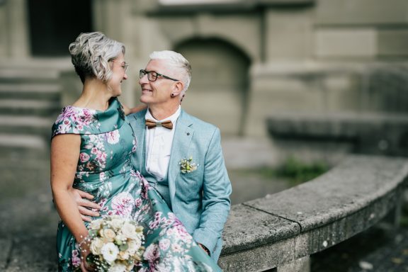 Lachendes Brautpaar - Hochzeitsfotograf Dinkelsbühl